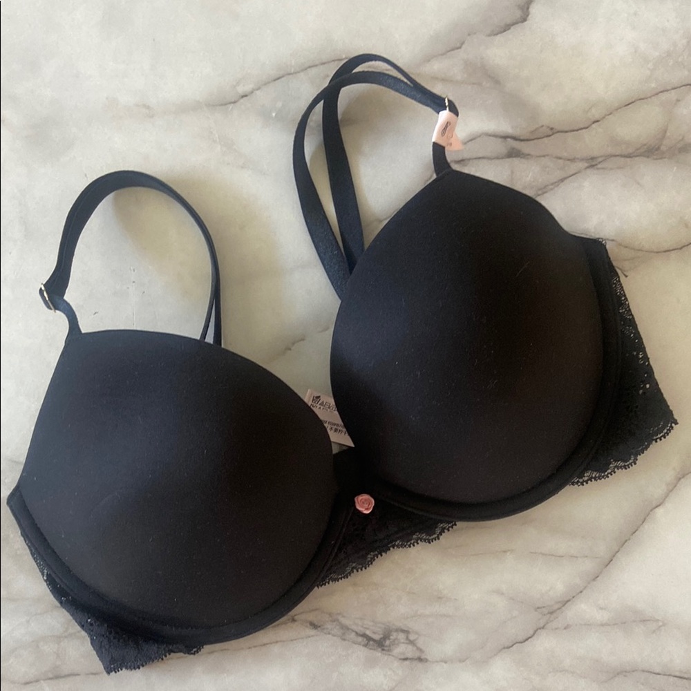 Victoria's Secret Black T-Shirt Bra with Lace Trim